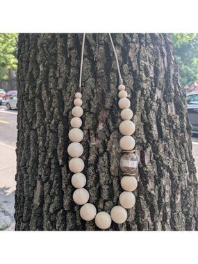 Elegant Cream Beaded Necklace